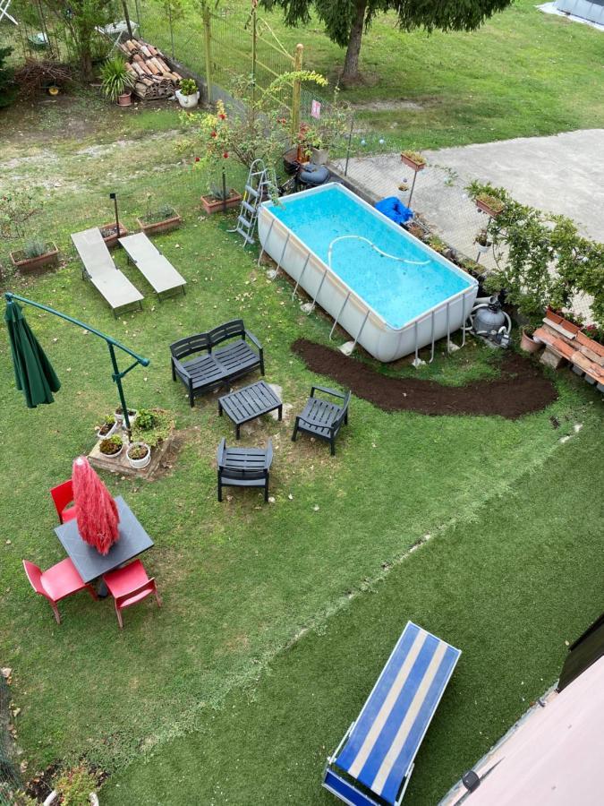 B&B Happiness In The Country Brescello Exteriör bild