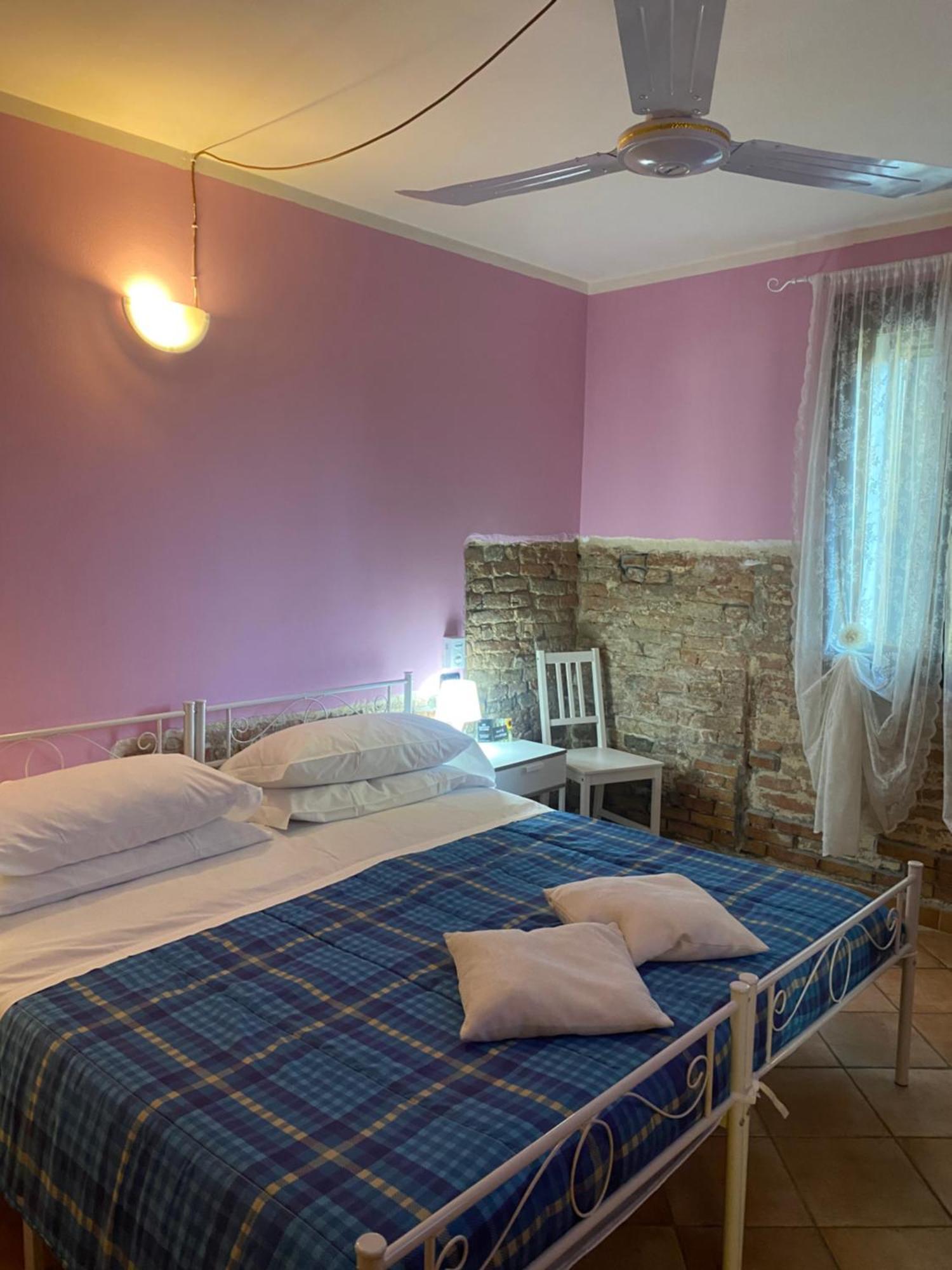 B&B Happiness In The Country Brescello Exteriör bild