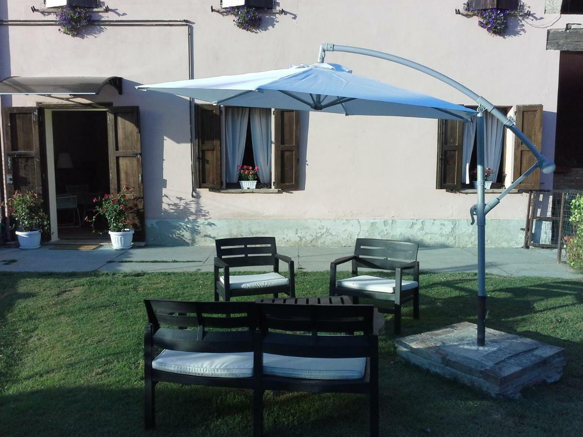 B&B Happiness In The Country Brescello Exteriör bild