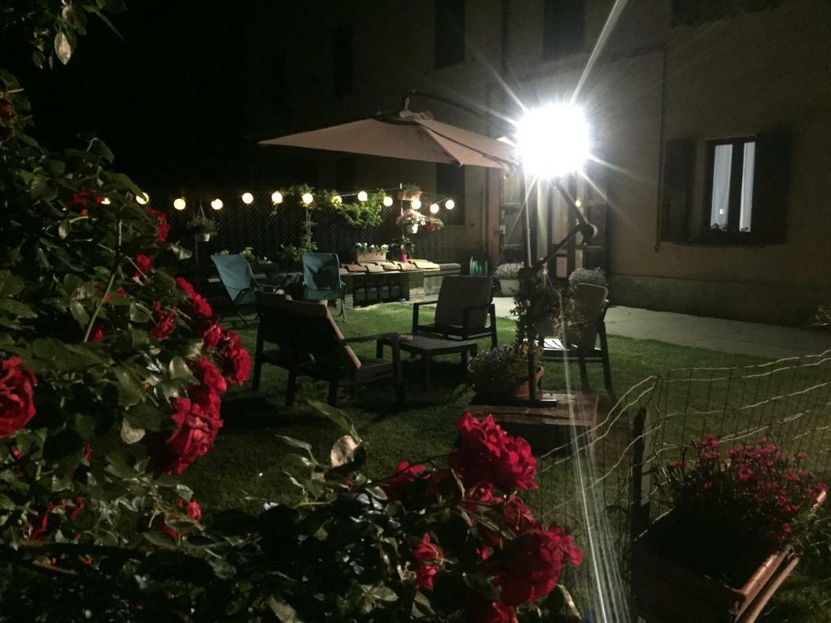 B&B Happiness In The Country Brescello Exteriör bild